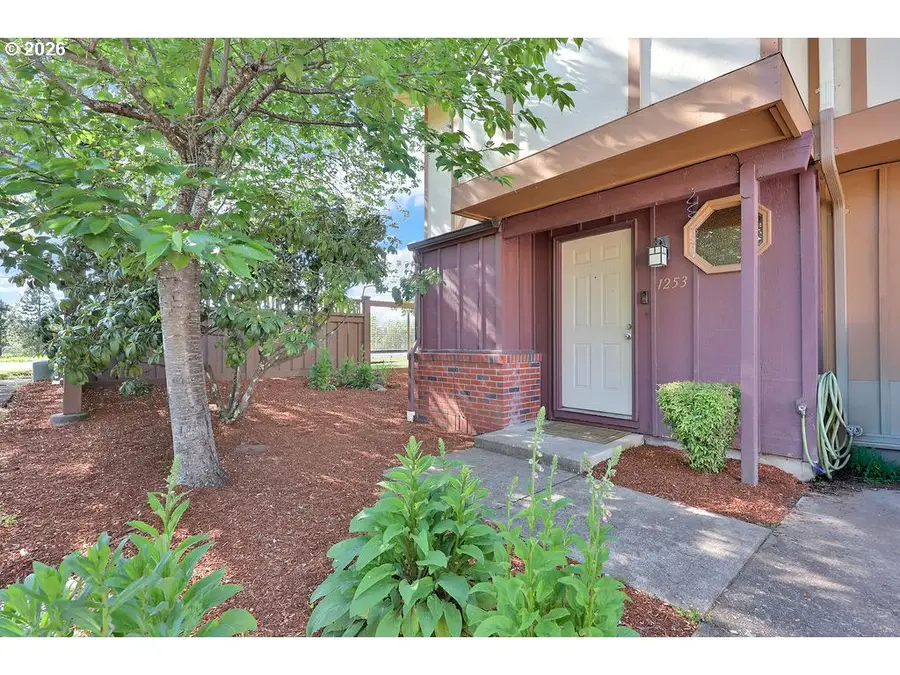 1253 City View St, Eugene, OR 97402 - #2