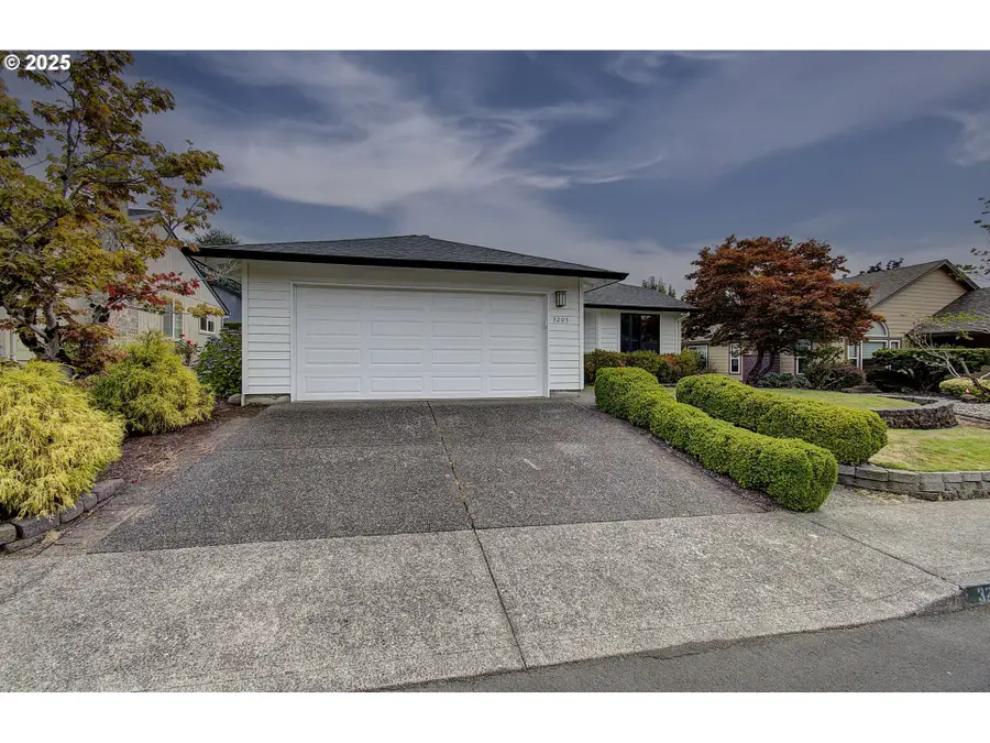 3205 SE 153rd Ave, Vancouver, WA 98683 - Image #2