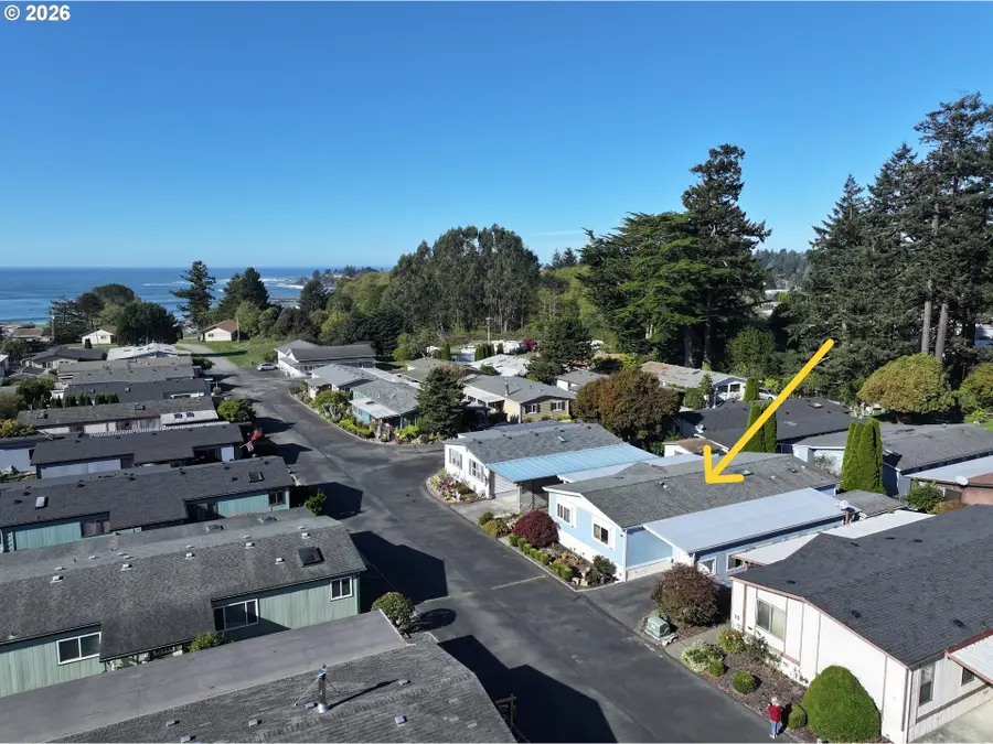 16063 Driftwood Ln #14, Brookings, OR 97415 - #2