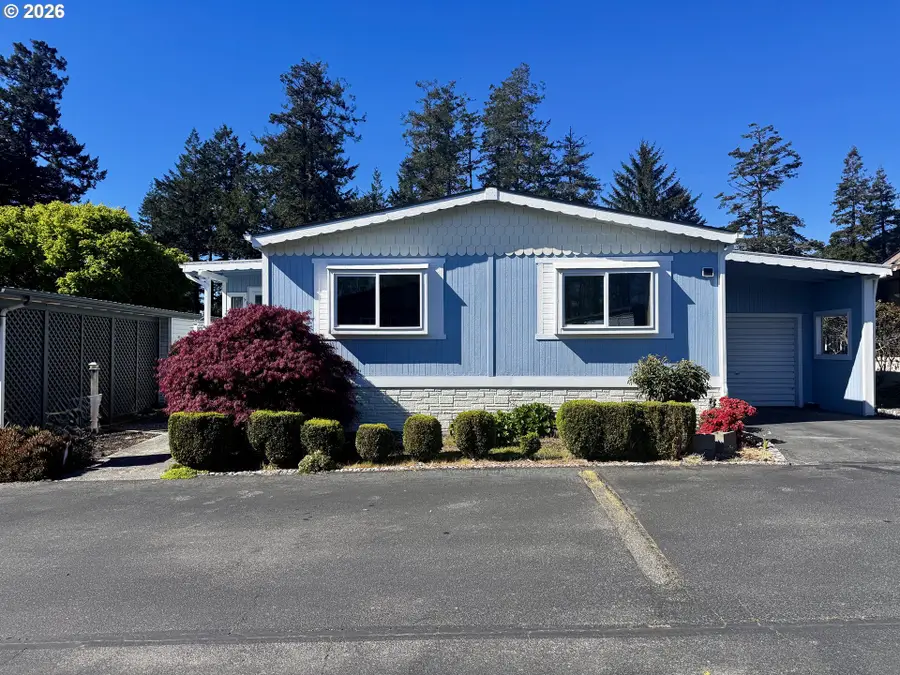 16063 Driftwood Ln #14, Brookings, OR 97415 - #3