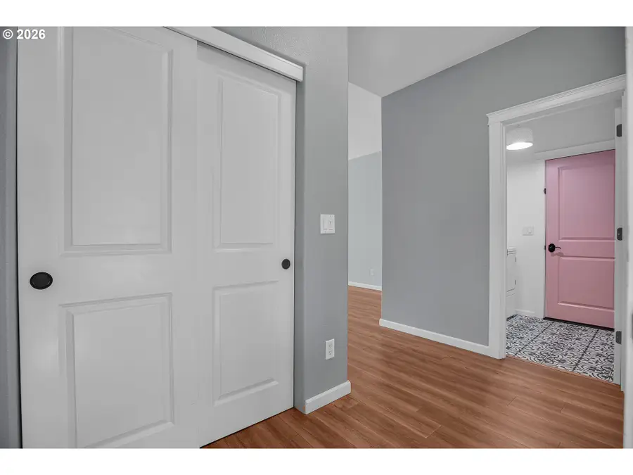 716 Eric Dr, Molalla, OR 97038 - #3