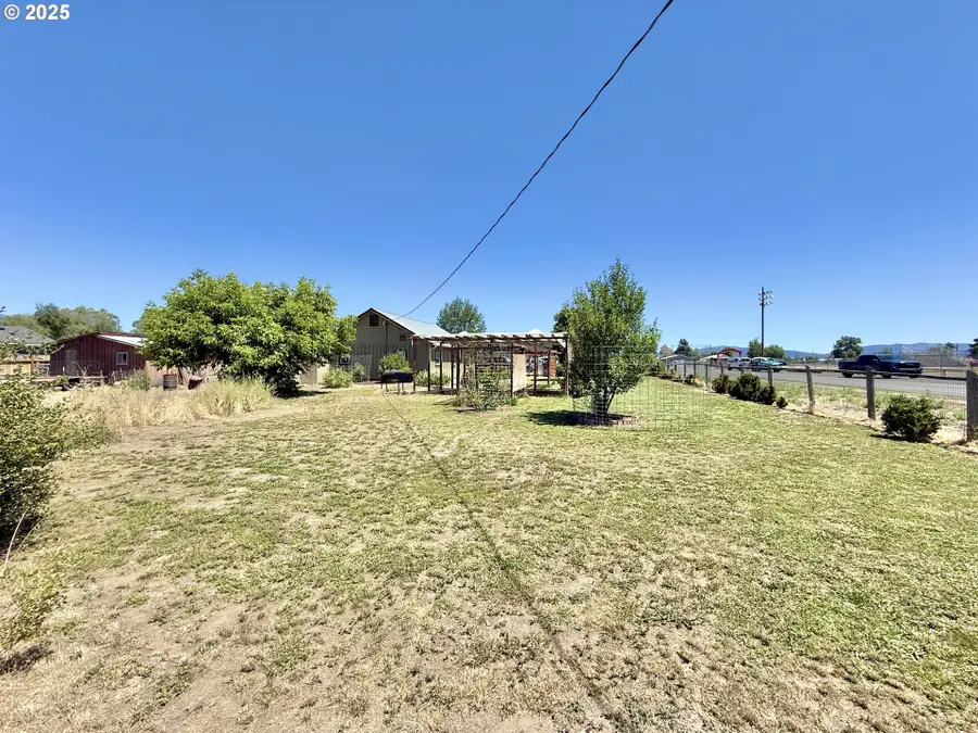 138 W 12th St, Prairie City, OR 97869 - Image #3