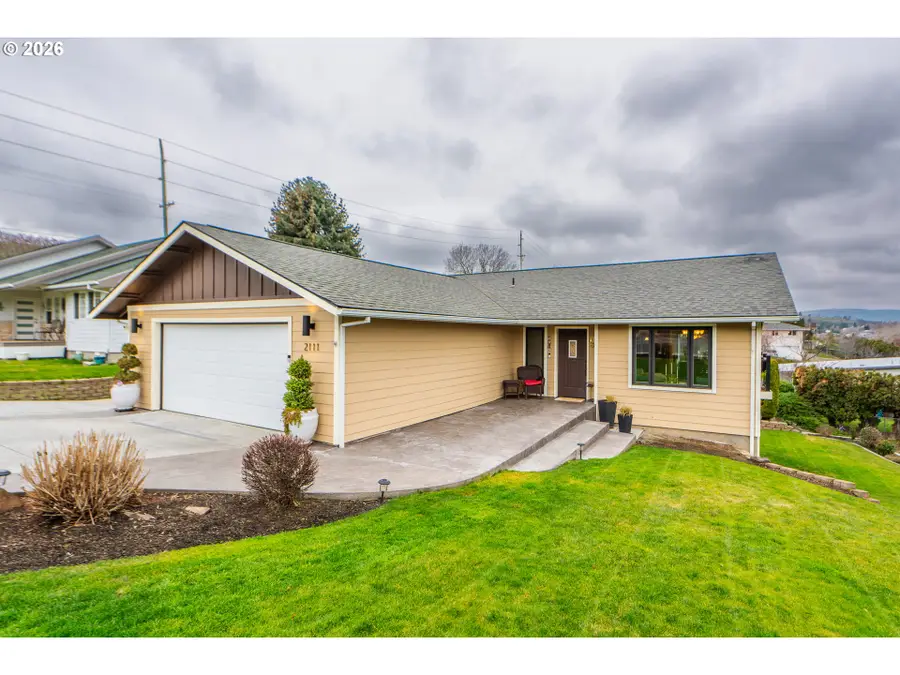 2111 View Ct, The Dalles, OR 97058 - Image #2