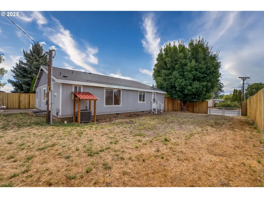 501 E Collins St, Goldendale, WA 98620 - Image #3