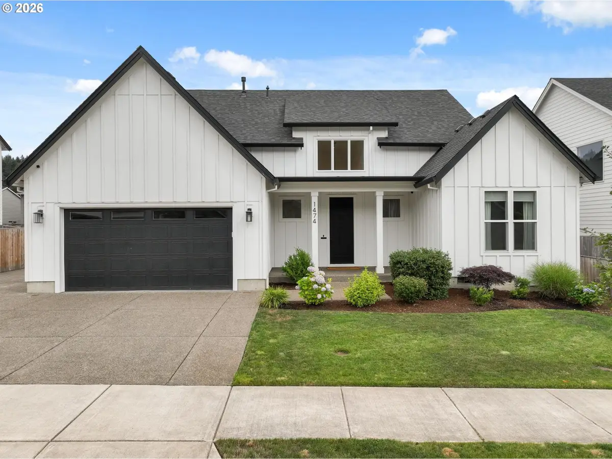 1474 Meadow Ave, Silverton, OR 97381 - #1