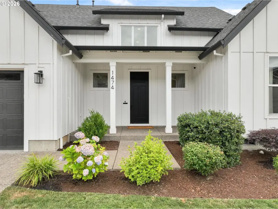 1474 Meadow Ave, Silverton, OR 97381 - #3
