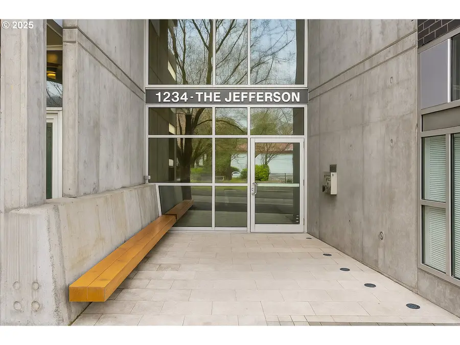 1234 SW 18th Ave #305, Portland, OR 97205 - Image #2