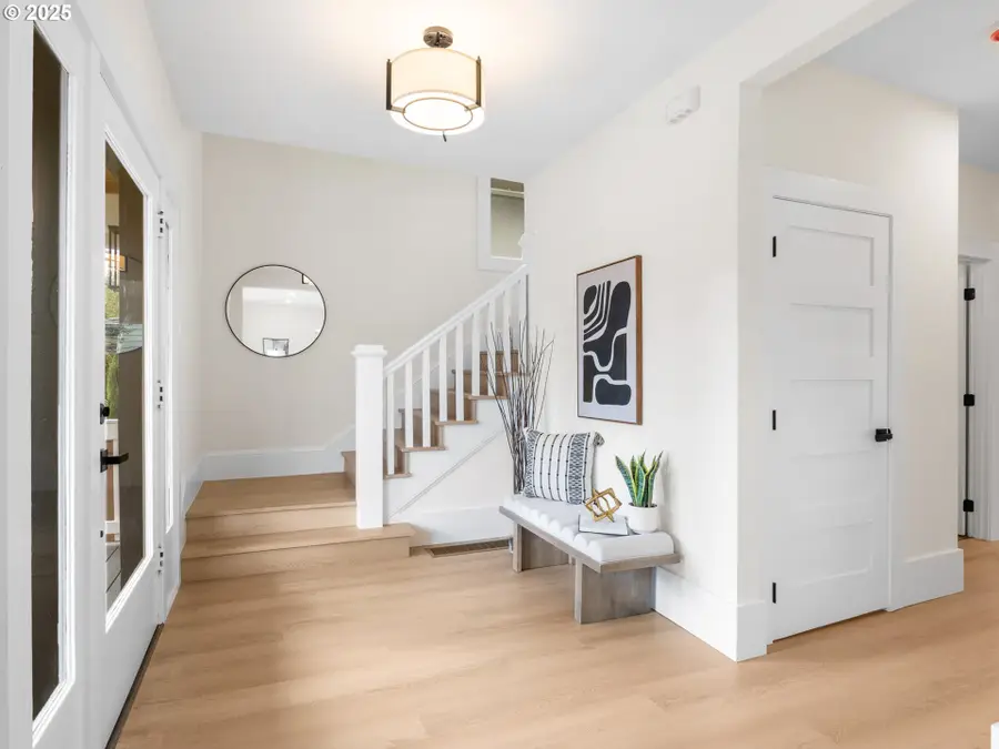 4323 SE Alder St, Portland, OR 97215 - Image #3