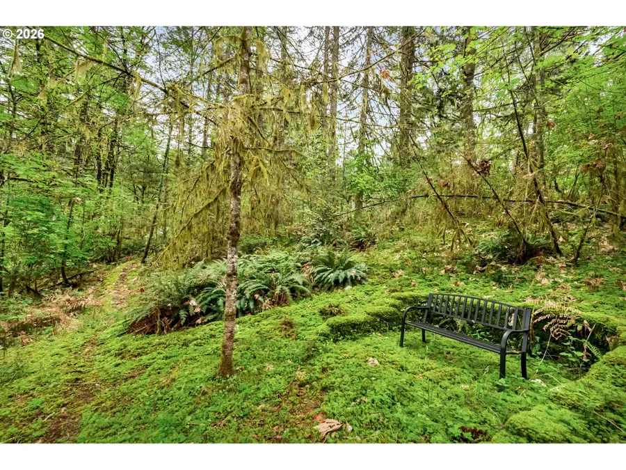 89879 Sheffler Rd, Elmira, OR 97437 - #3