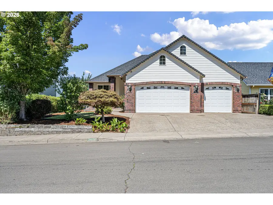 3466 Ambleside Dr, Springfield, OR 97477 - #2