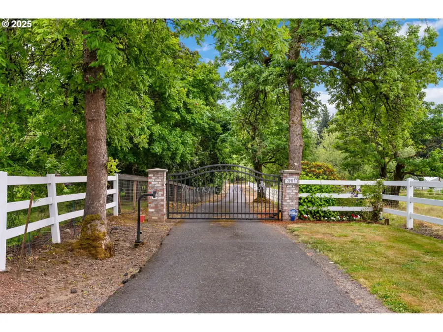 21917 NE 28th St, Camas, WA 98607 - #3