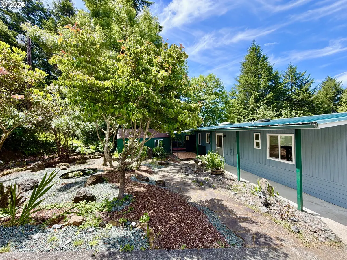 17812 Aqua Vista Ln, Brookings, OR 97415 - #1
