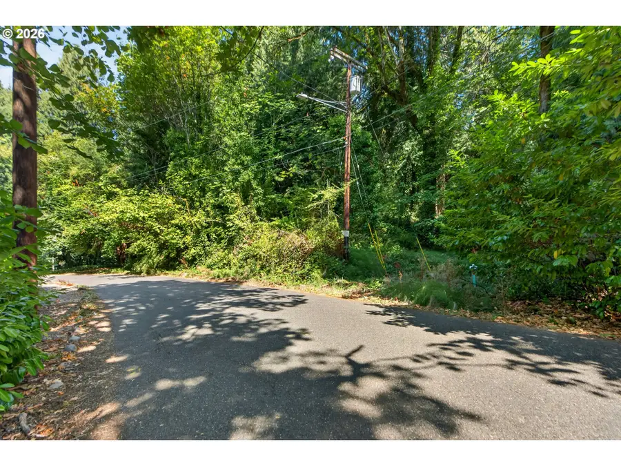 1103 SW Maplecrest Dr, Portland, OR 97219 - #2
