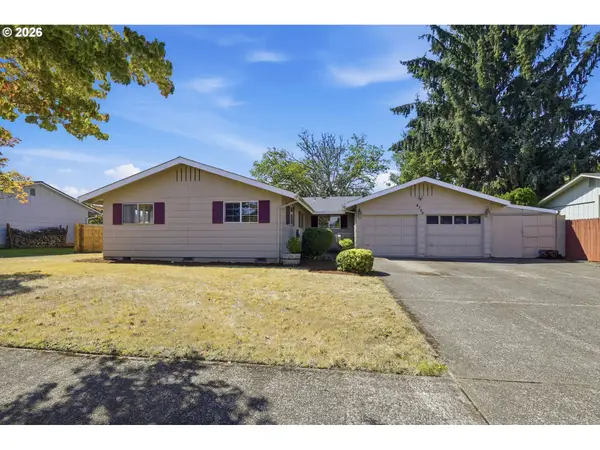 4700 Thunderbird St, Eugene, OR 97404