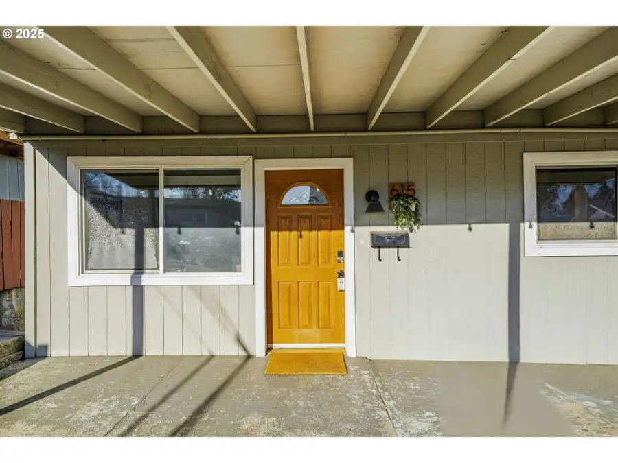 615 Mount Hood St, Oregon City, OR 97045 - Image #2