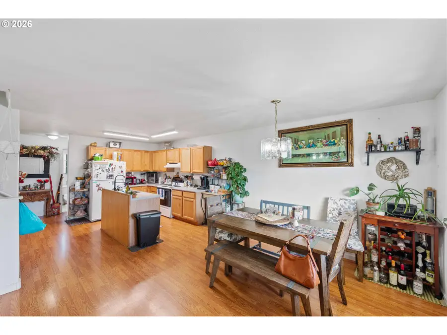 1123 S Morrison St, Coos Bay, OR 97420 - #3