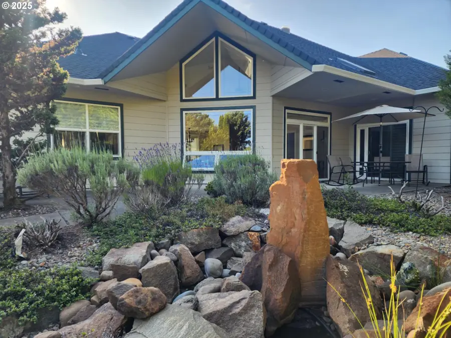 2148 Willow Loop, Florence, OR 97439 - Image #2