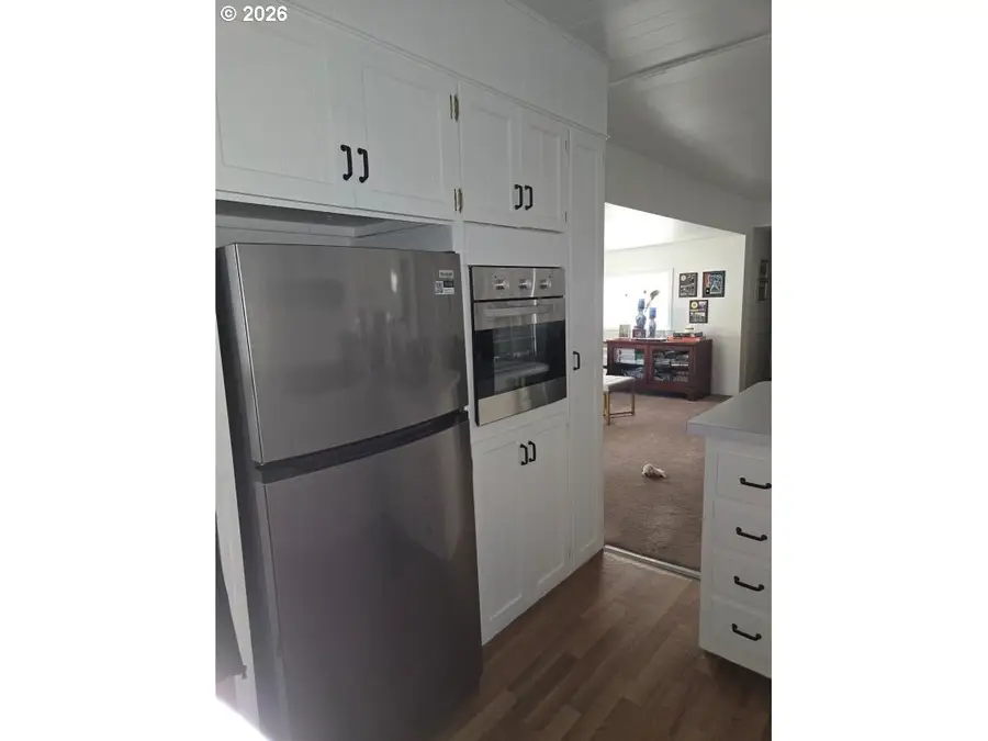 16901 SE Division St, Portland, OR 97236 - Image #3