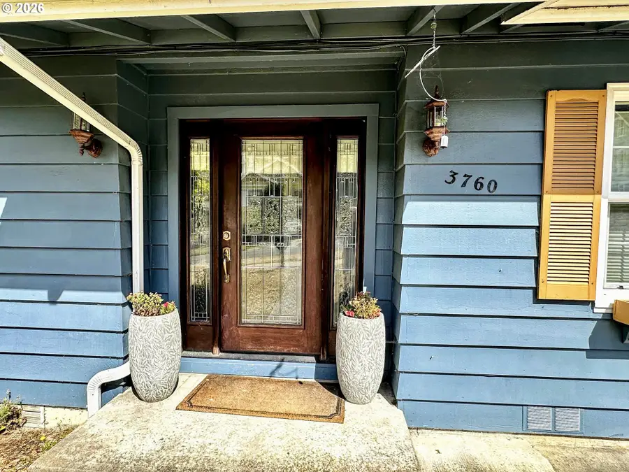 3760 Duane St, Astoria, OR 97103 - #3