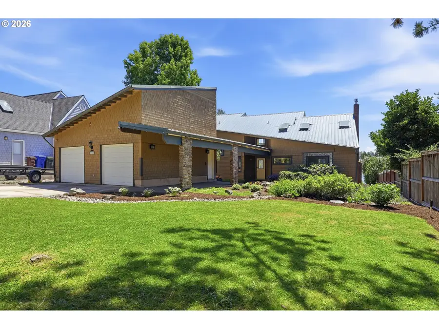 20122 NE Interlachen Ln, Fairview, OR 97024 - #3