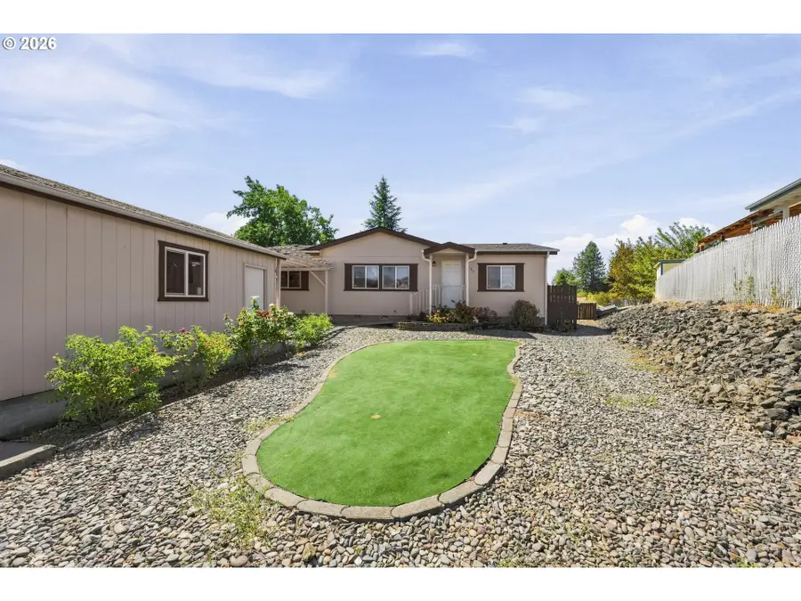 290 Adams Loop, Roseburg, OR 97471 - #3