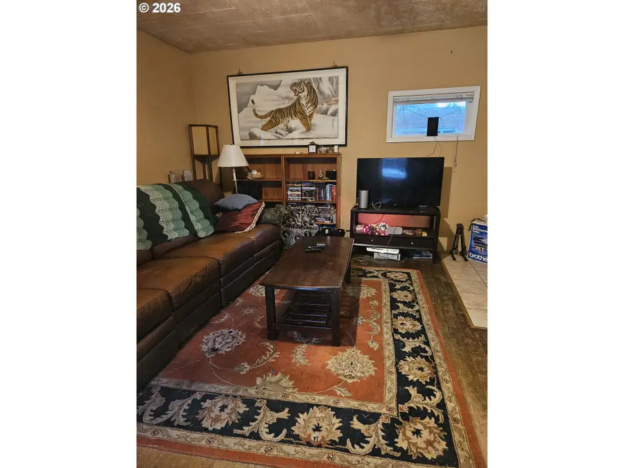 5808 SE Hazel Pl, Milwaukie, OR 97222 - Image #3