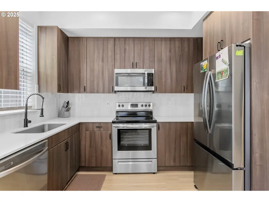 7557 N Gilbert Ave, Portland, OR 97203 - Image #3