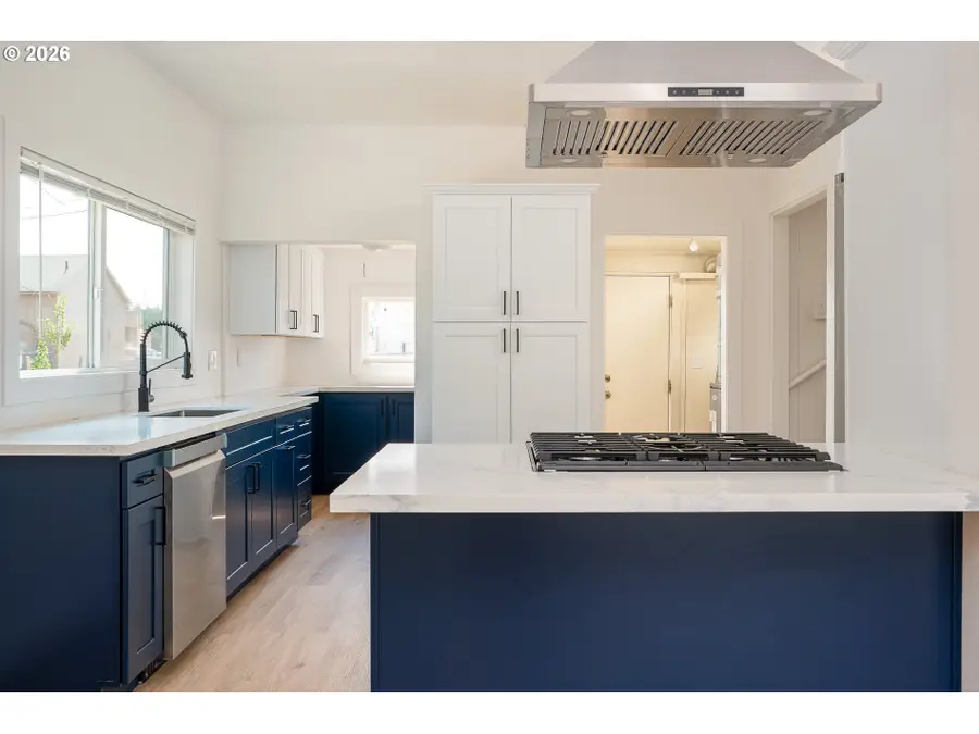6836 SE Long St, Portland, OR 97206 - #3