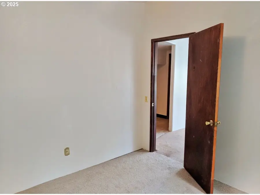 675 SE Keel Ave, Lincoln City, OR 97367 - #3