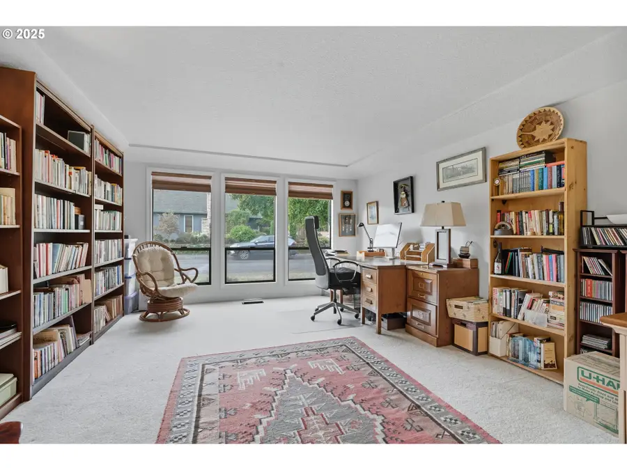 15104 NE Brazee St, Portland, OR 97230 - Image #2