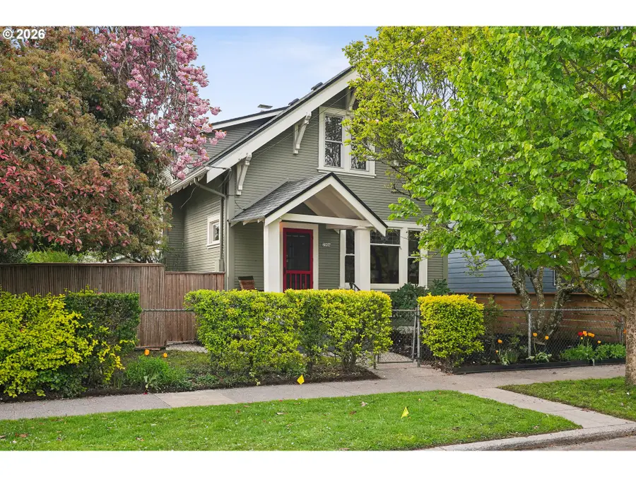 7904 SE Taylor St, Portland, OR 97215 - #2