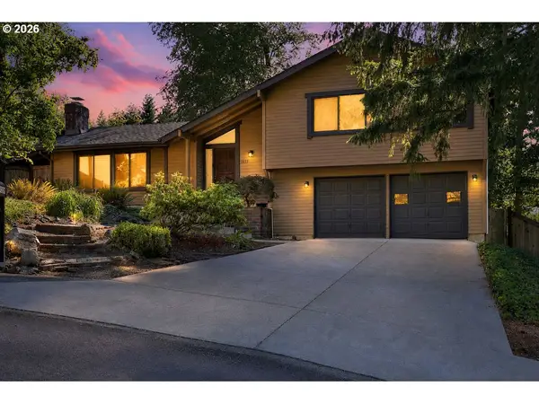 2663 E Wilshire Dr, Eugene, OR 97405