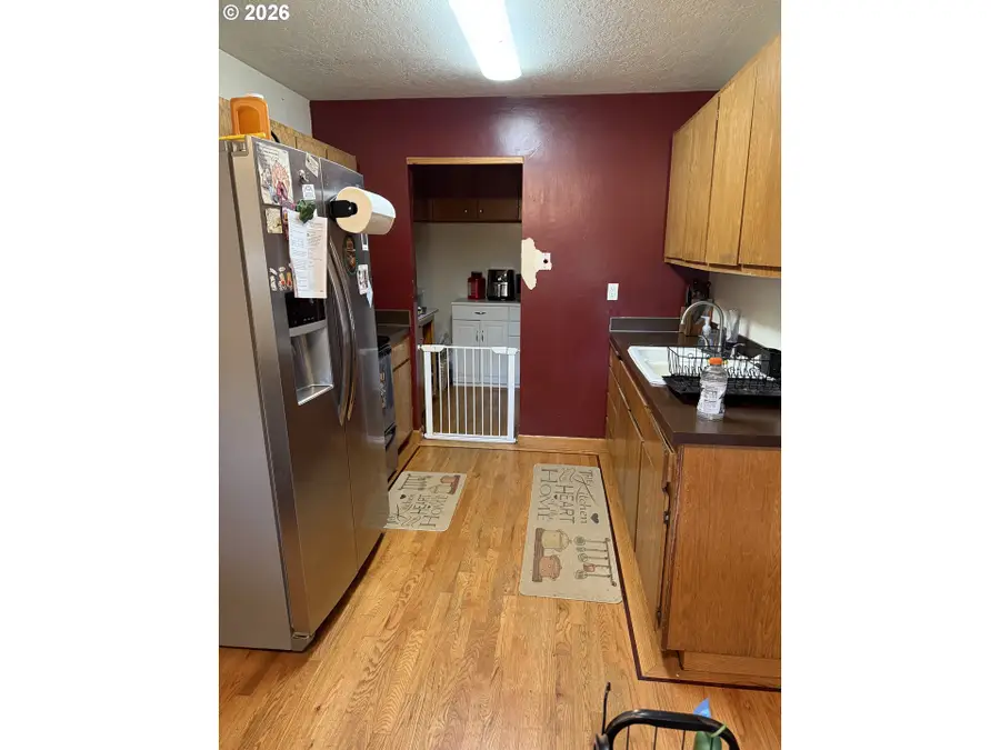 10947 SE Schiller St, Portland, OR 97266 - #2