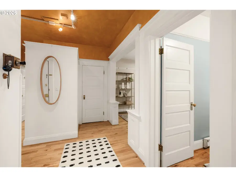 2046 NW Flanders St #3, Portland, OR 97209 - #2