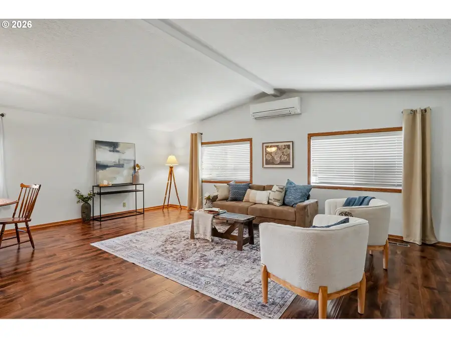 1401 W Ellendale Ave, Dallas, OR 97338 - #3