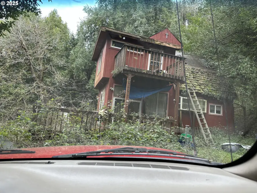 99899 S Bank Chetco Rd, Brookings, OR 97415 - Image #2