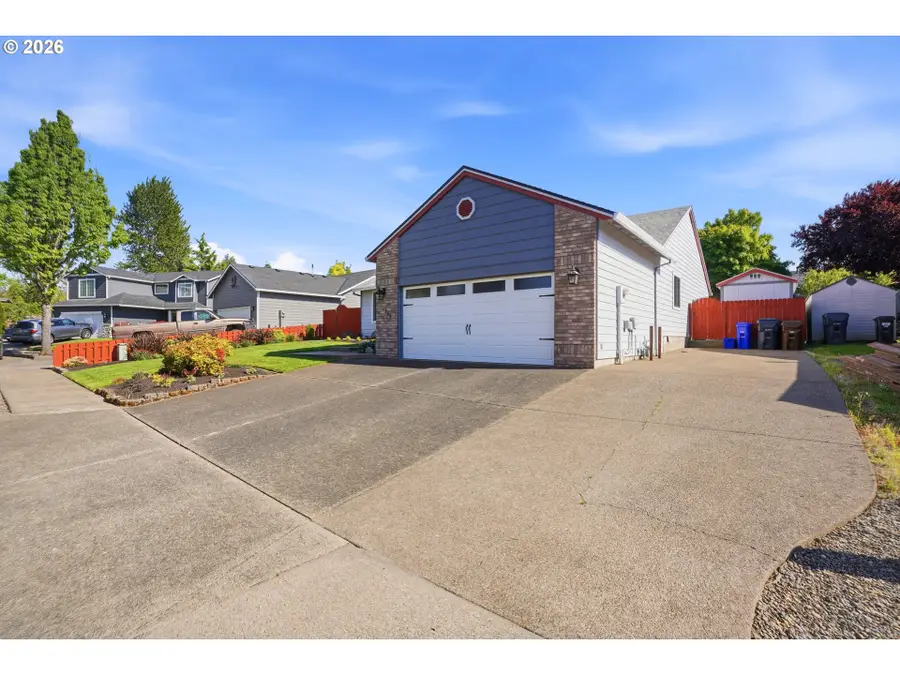 15068 Hiltonhead Ct, Oregon City, OR 97045 - #2