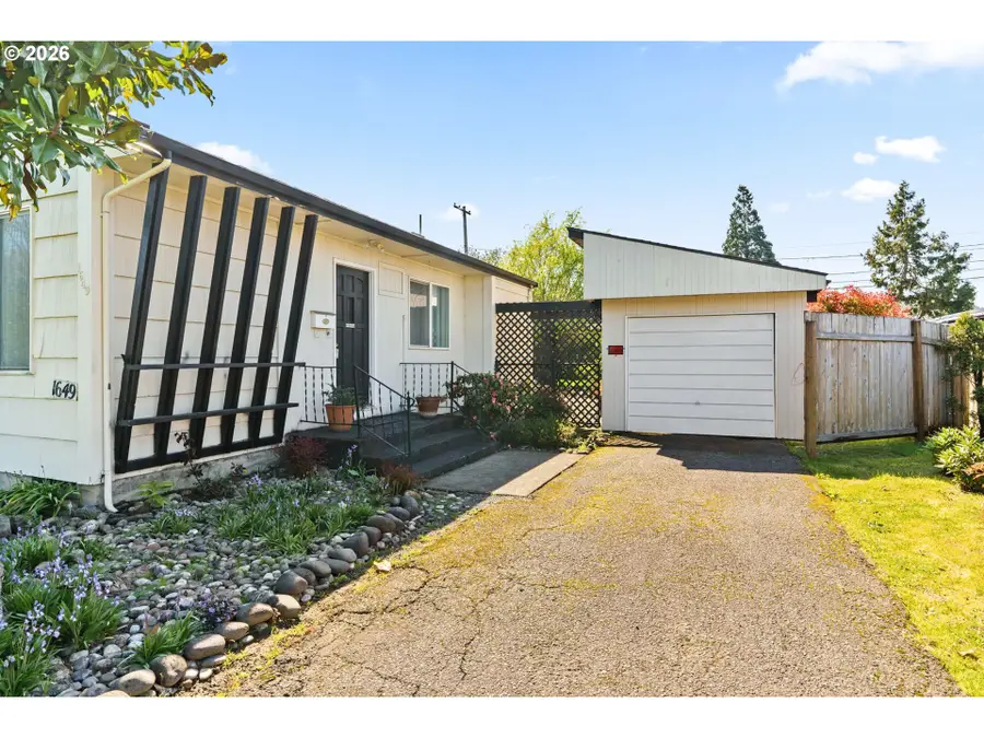 1649 G St, Springfield, OR 97477 - #2