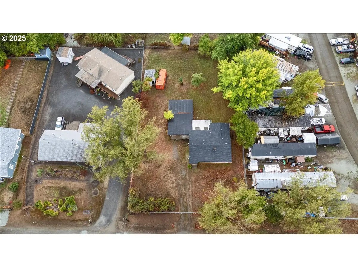 1048 Seeley St, Tri City, OR 97457 - Image #1