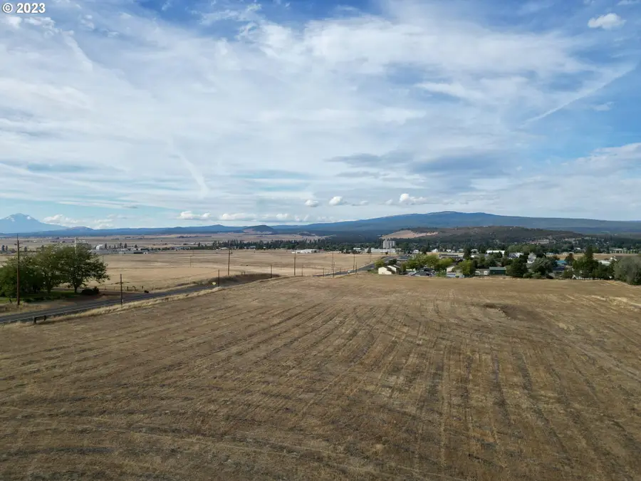 145 Pioneer Cir, Goldendale, WA 98620 - Image #2