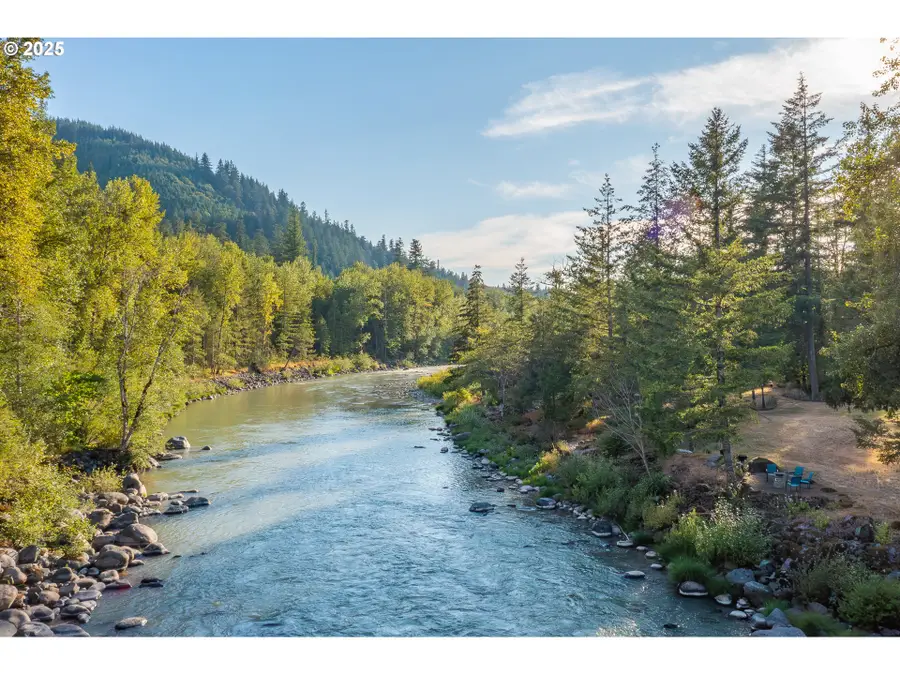 57214 E Marmot Rd, Sandy, OR 97055 - Image #2