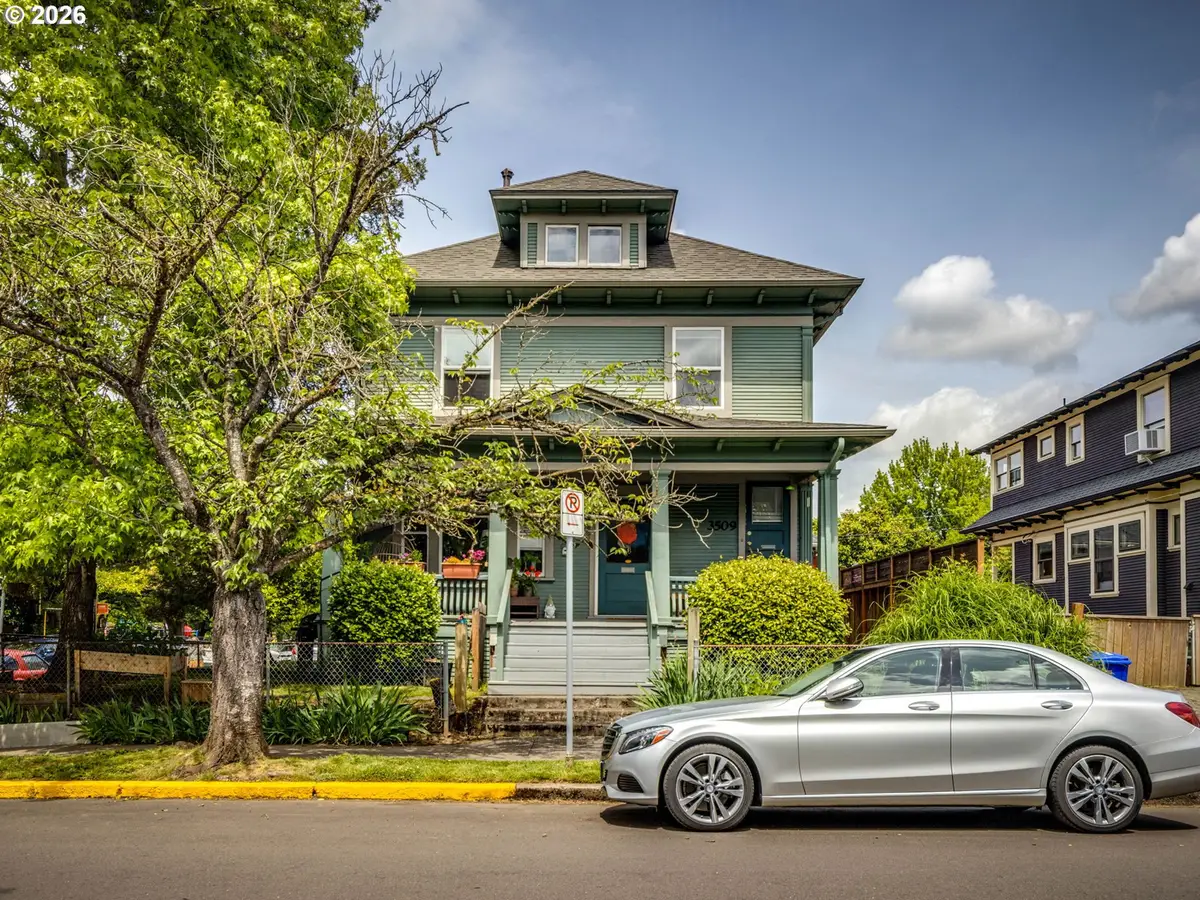 3507 SE Salmon St, Portland, OR 97214 - #1