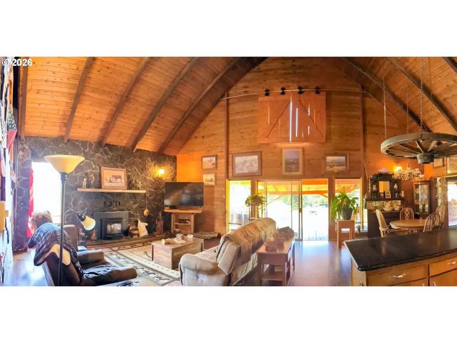 3450 Hogan Rd, Oakland, OR 97462 - #3
