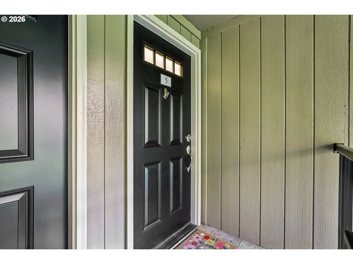 2680 SW 87th Ave #5, Portland, OR 97225 - Image #1