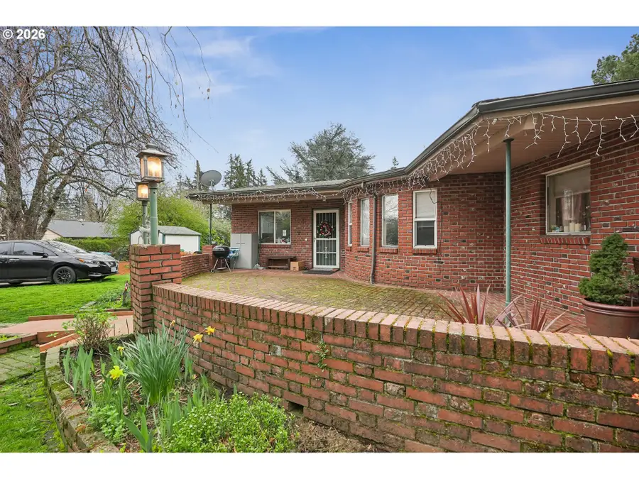 501 SE 157th Ave, Portland, OR 97233 - #3