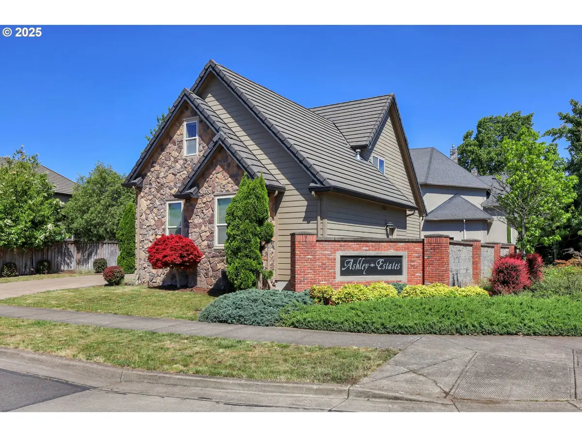 3435 Meadow View Dr, Eugene, OR 97408 - #1