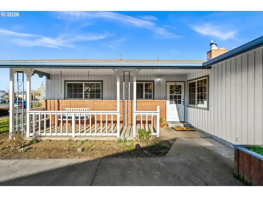 2813 Maywood Dr, Forest Grove, OR 97116 - #3