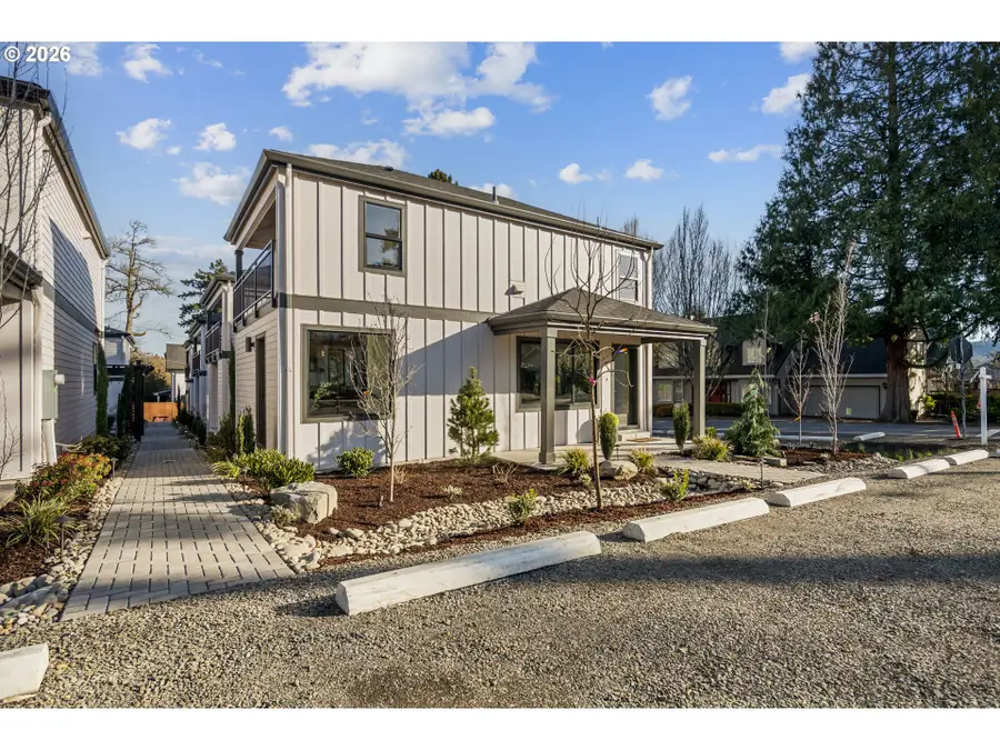 805 3rd St, Lake Oswego, OR 97034 - #2