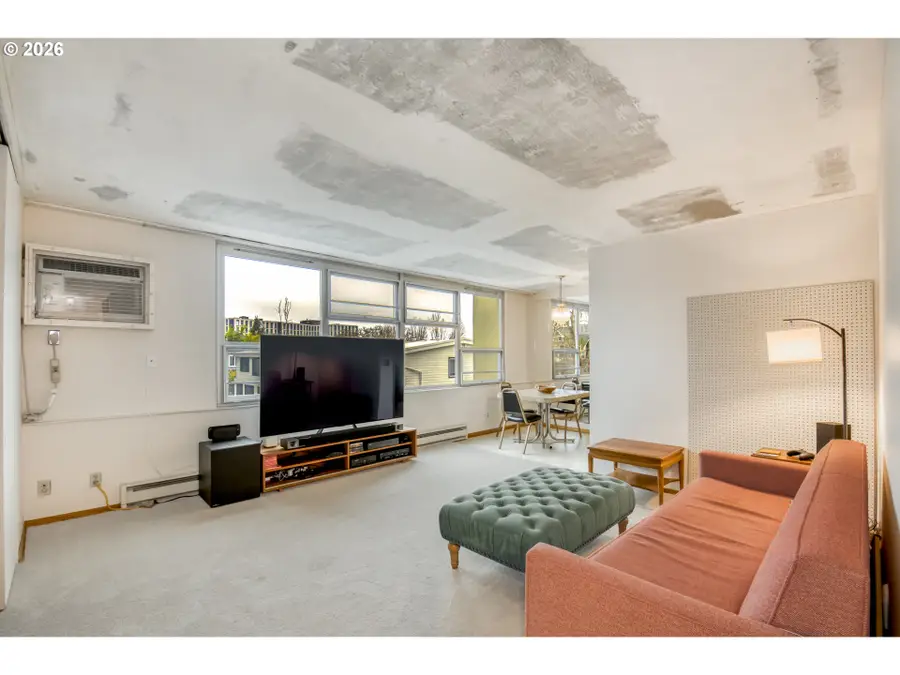 1220 NE 17th Ave #2D, Portland, OR 97232 - Image #2