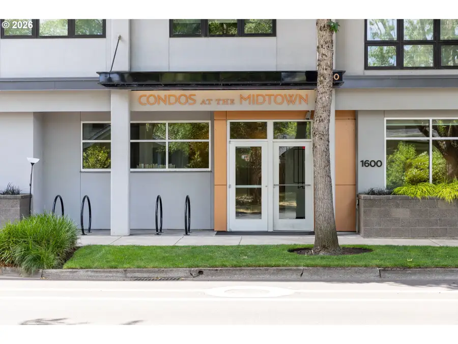 1600 Pearl St #301, Eugene, OR 97401 - #2